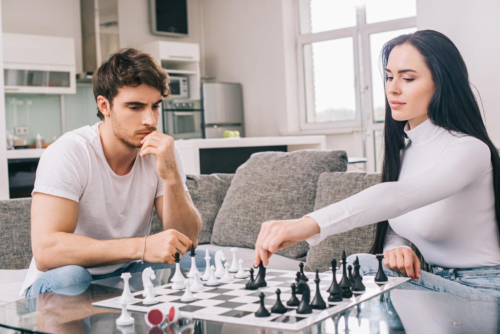 es normal quedarse sin tema de conversación con tu pareja